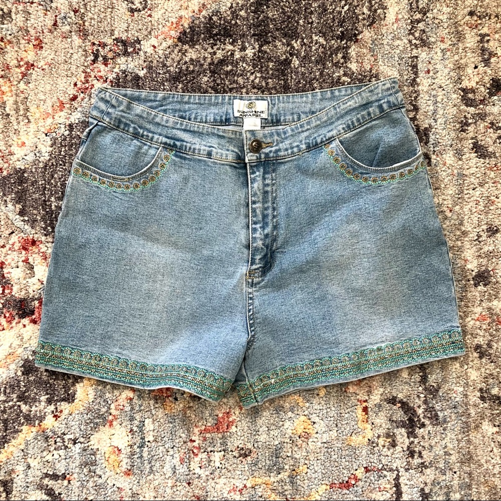 Vintage 90s High Waist Denim Shorts w Embroidery